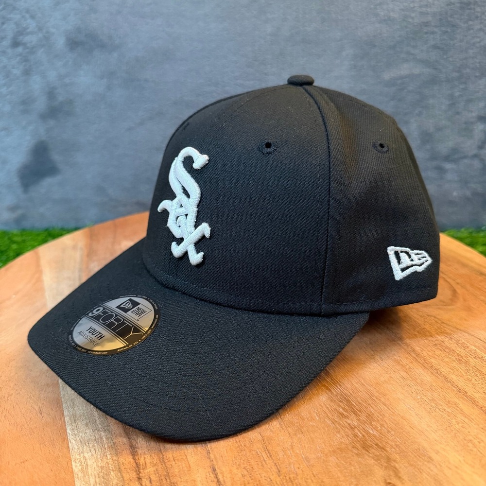New Era 9FORTY Chicago White Sox Hat Youth One Size Black Adjustable MLB Cap NWT